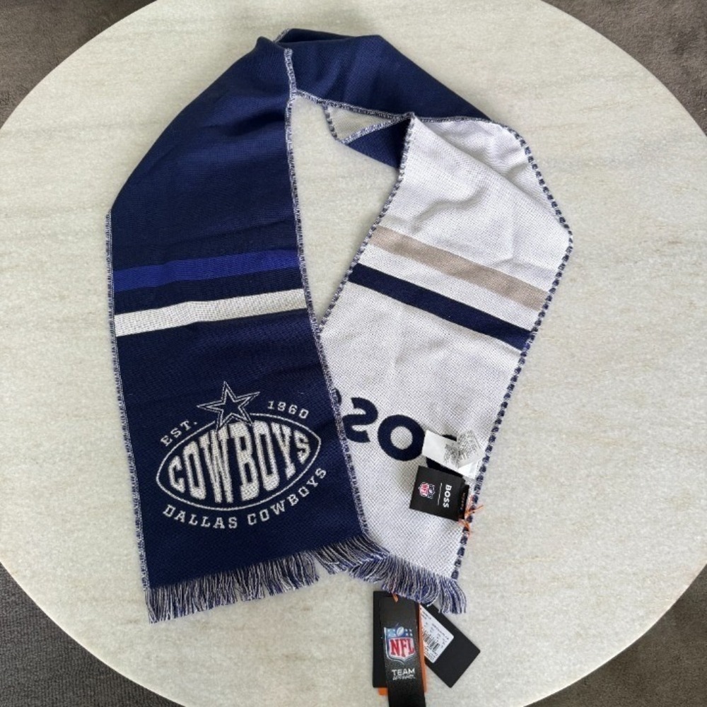 Hugo Boss X NFL COWBOYS Scarf,‎ Wool-blend, new with tag, Made in Italy